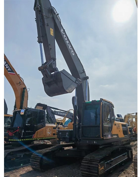 2020 Volvo EC240 - Pelle sur chenille: photos 1 2020 Volvo EC240 - Pelle sur chenille: photos 1