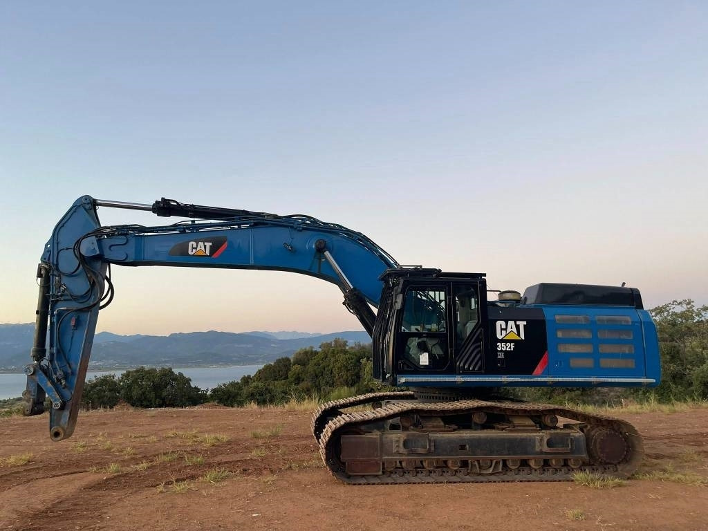 CAT 352 F XE - Pelle sur chenille: photos 5 CAT 352 F XE - Pelle sur chenille: photos 5