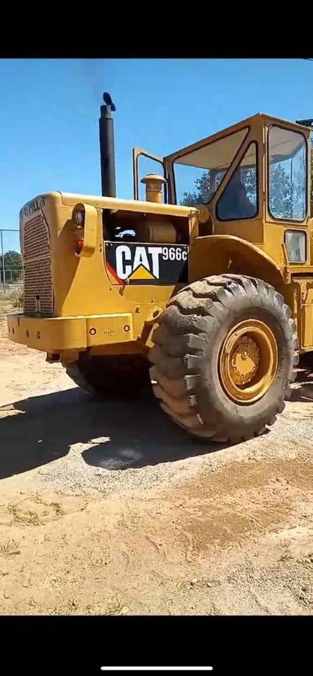 CAT 966C - Chargeuse sur pneus: photos 3 CAT 966C - Chargeuse sur pneus: photos 3