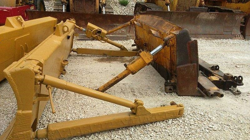 CAT D7E, D7F, D7G - Lame pour Engins de chantier: photos 4 CAT D7E, D7F, D7G - Lame pour Engins de chantier: photos 4