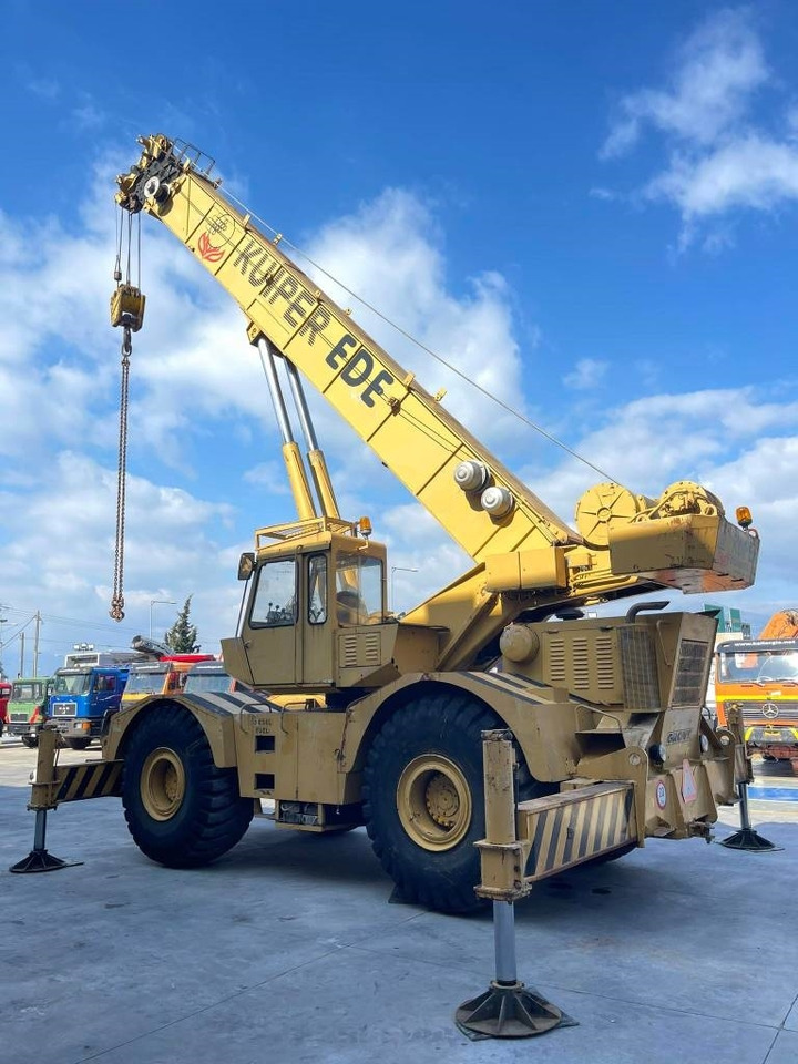 Grove RT75S - Grue mobile: photos 4 Grove RT75S - Grue mobile: photos 4