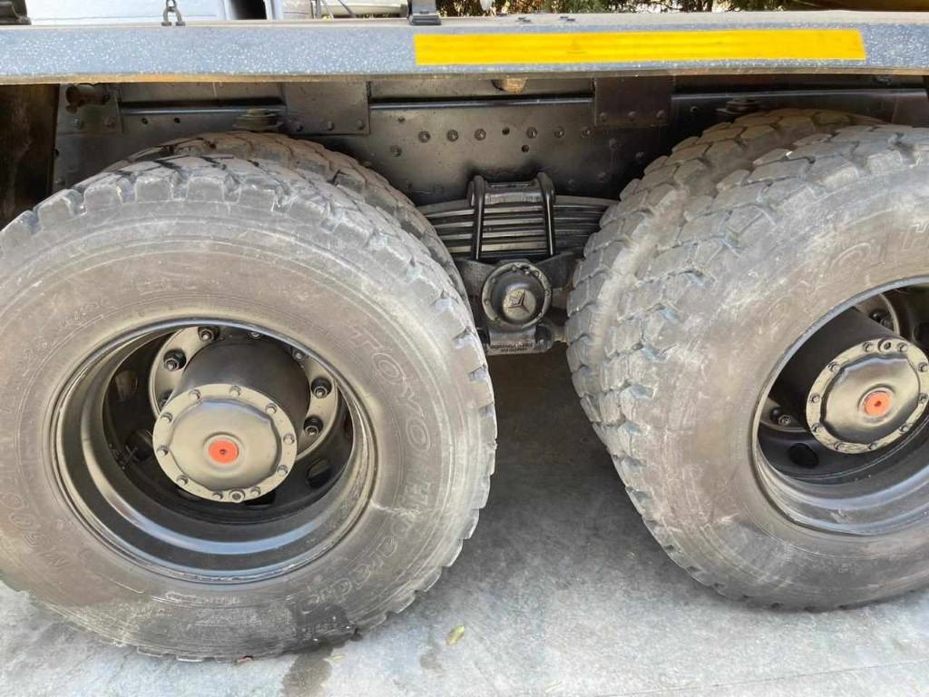 Camion malaxeur Mercedes-Benz 3229 V8 8X4: photos 8