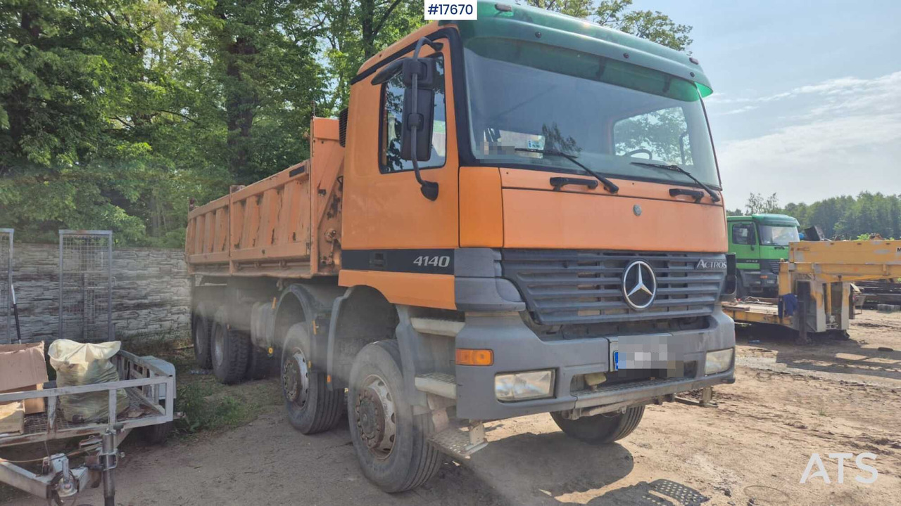 2002 Mercedes-Benz 4140 - Camion benne: photos 5 2002 Mercedes-Benz 4140 - Camion benne: photos 5