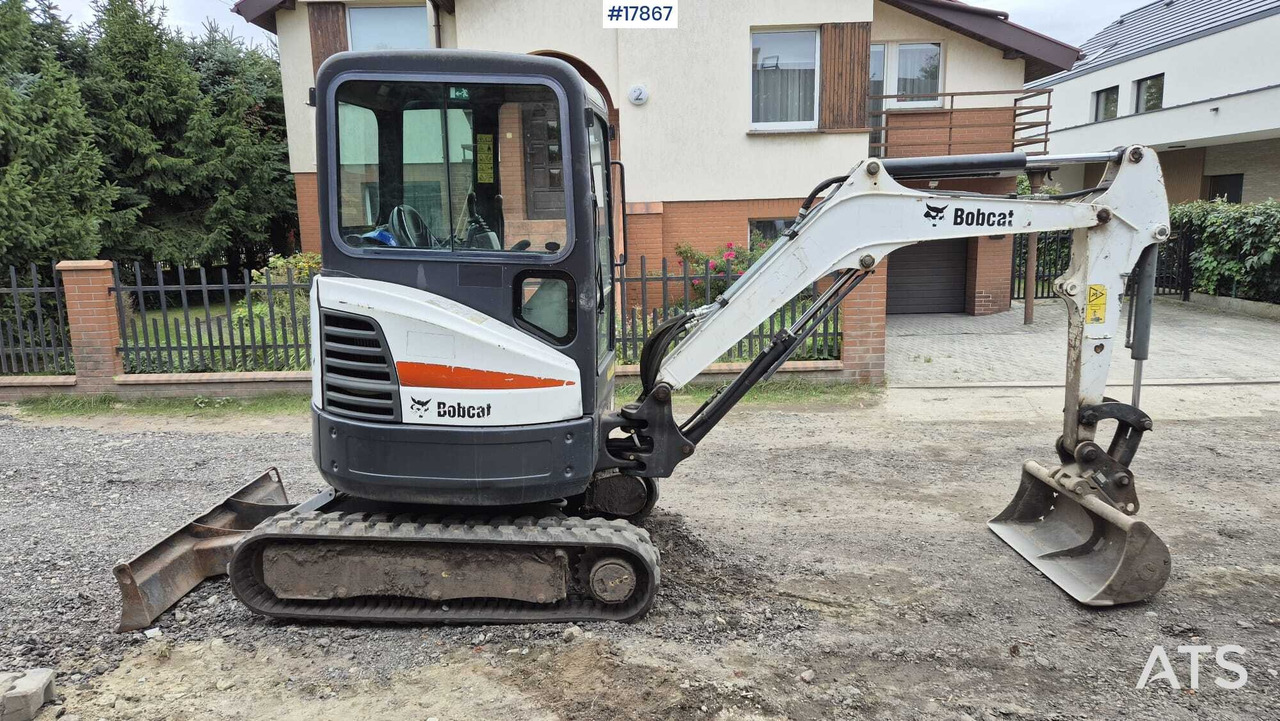 2015 Bobcat E25***EM - Mini pelle: photos 3 2015 Bobcat E25***EM - Mini pelle: photos 3