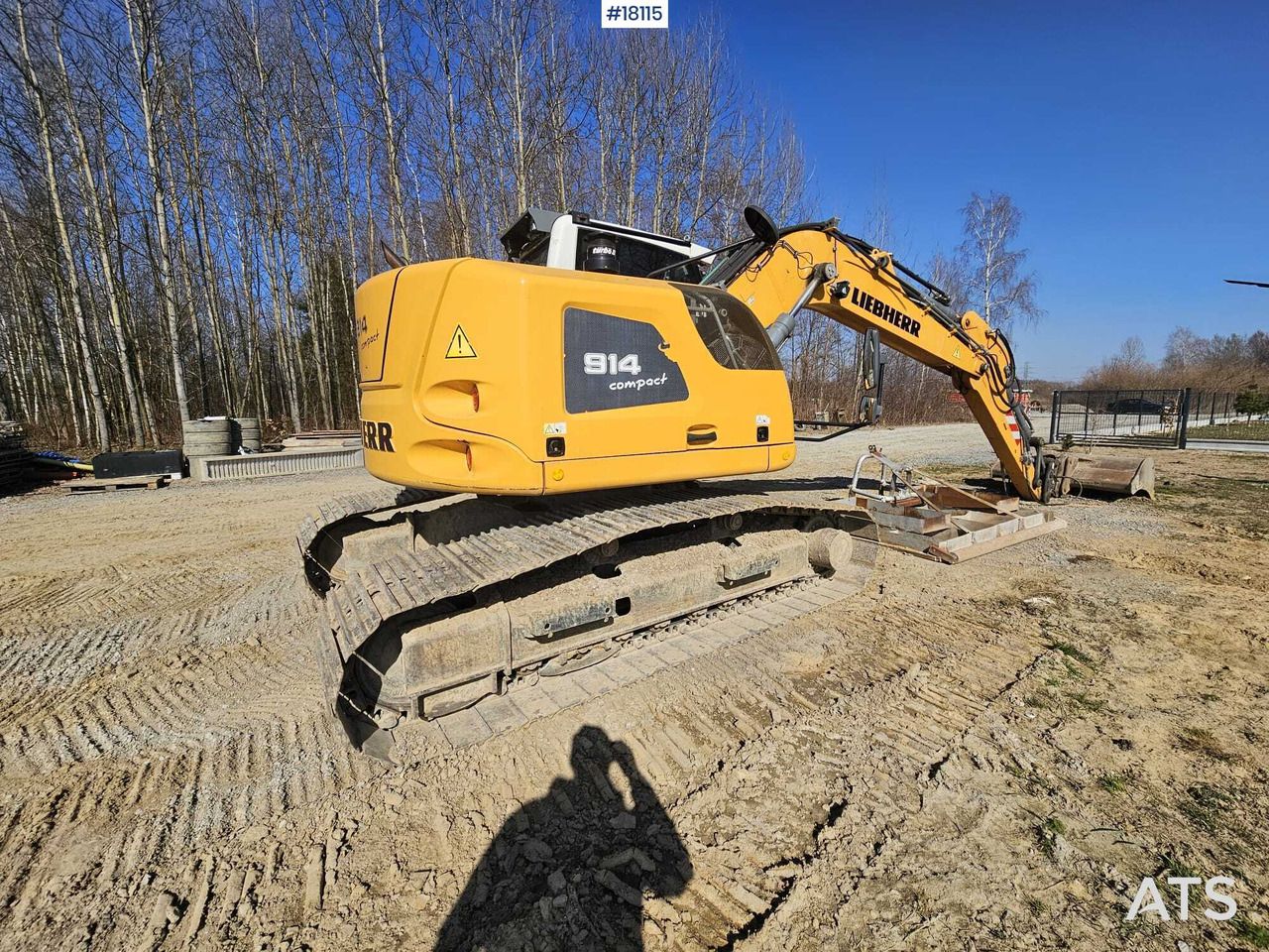 2016 Liebherr R914 Compact - Pelle sur chenille: photos 2 2016 Liebherr R914 Compact - Pelle sur chenille: photos 2