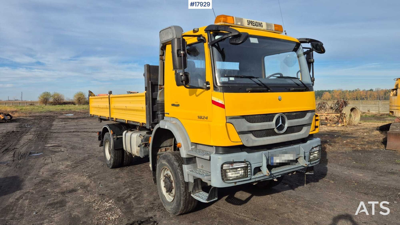 Mercedes-Benz 1824 4x4 dump truck (2005) - Camion benne: photos 1 Mercedes-Benz 1824 4x4 dump truck (2005) - Camion benne: photos 1