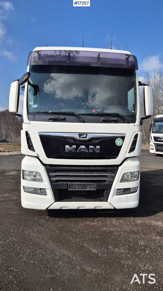 Truck tractor MAN TGX 18.460 EfficientLine 2 (2017) - Tracteur routier: photos 2 Truck tractor MAN TGX 18.460 EfficientLine 2 (2017) - Tracteur routier: photos 2