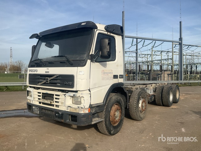 1999 Volvo FM12 8x4 Twin-Steer Cab and Chassis - Châssis cabine: photos 2 1999 Volvo FM12 8x4 Twin-Steer Cab and Chassis - Châssis cabine: photos 2