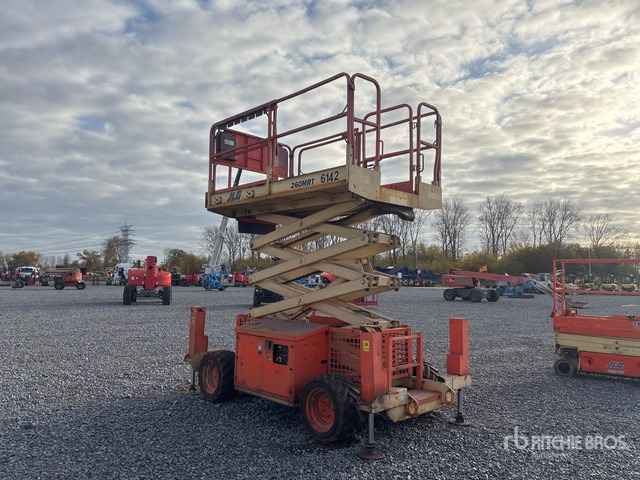 2006 JLG 260MRT Diesel Scissor Lift - Nacelle ciseaux: photos 3 2006 JLG 260MRT Diesel Scissor Lift - Nacelle ciseaux: photos 3