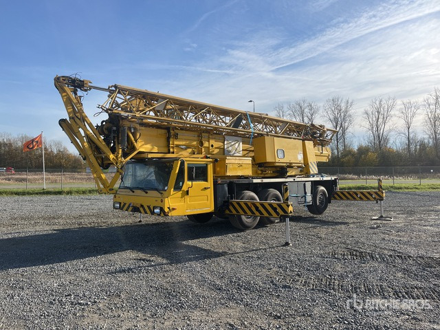2007 Spierings SK377-AT3 Tri/A Self-Erecting Mobile Tower Crane - Grue tout-terrain: photos 1 2007 Spierings SK377-AT3 Tri/A Self-Erecting Mobile Tower Crane - Grue tout-terrain: photos 1