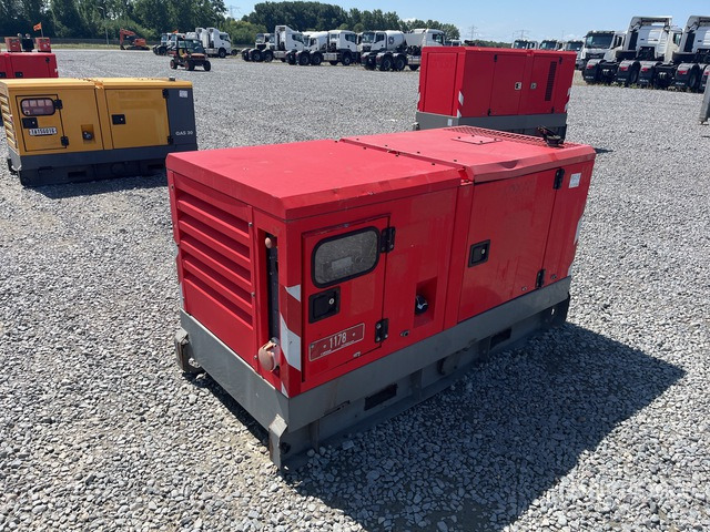 2012 Atlas Copco QAS40 40 kVA Skid-Mounted Generator Set - Groupe électrogène: photos 1 2012 Atlas Copco QAS40 40 kVA Skid-Mounted Generator Set - Groupe électrogène: photos 1