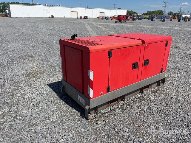 2012 Atlas Copco QAS40 40 kVA Skid-Mounted Generator Set - Groupe électrogène: photos 3 2012 Atlas Copco QAS40 40 kVA Skid-Mounted Generator Set - Groupe électrogène: photos 3