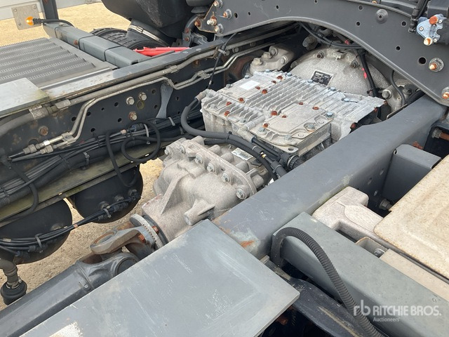 2012 Renault Premium 6x2 Sleeper Cab and Chassis - Châssis cabine: photos 5 2012 Renault Premium 6x2 Sleeper Cab and Chassis - Châssis cabine: photos 5