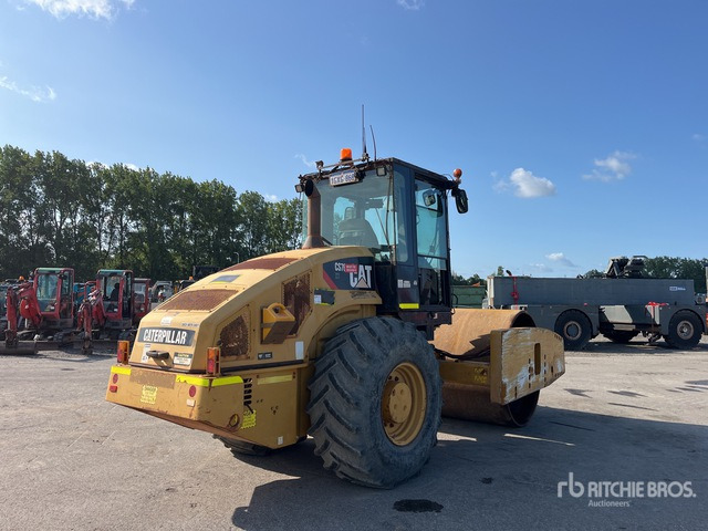 2013 Cat CS76XT Smooth Drum Compactor - Broyeur/ Épareuse: photos 3 2013 Cat CS76XT Smooth Drum Compactor - Broyeur/ Épareuse: photos 3