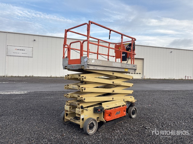 2013 JLG 3246ES Electric Scissor Lift - Nacelle ciseaux: photos 3 2013 JLG 3246ES Electric Scissor Lift - Nacelle ciseaux: photos 3