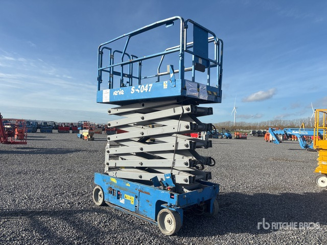2015 Genie GS-4047 Electric Scissor Lift - Nacelle ciseaux: photos 3 2015 Genie GS-4047 Electric Scissor Lift - Nacelle ciseaux: photos 3