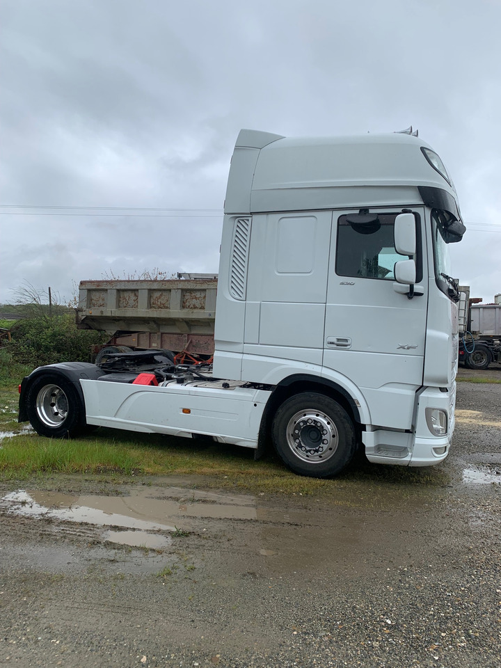 Daf Superspacecab XF 530FT - Tracteur routier: photos 1 Daf Superspacecab XF 530FT - Tracteur routier: photos 1