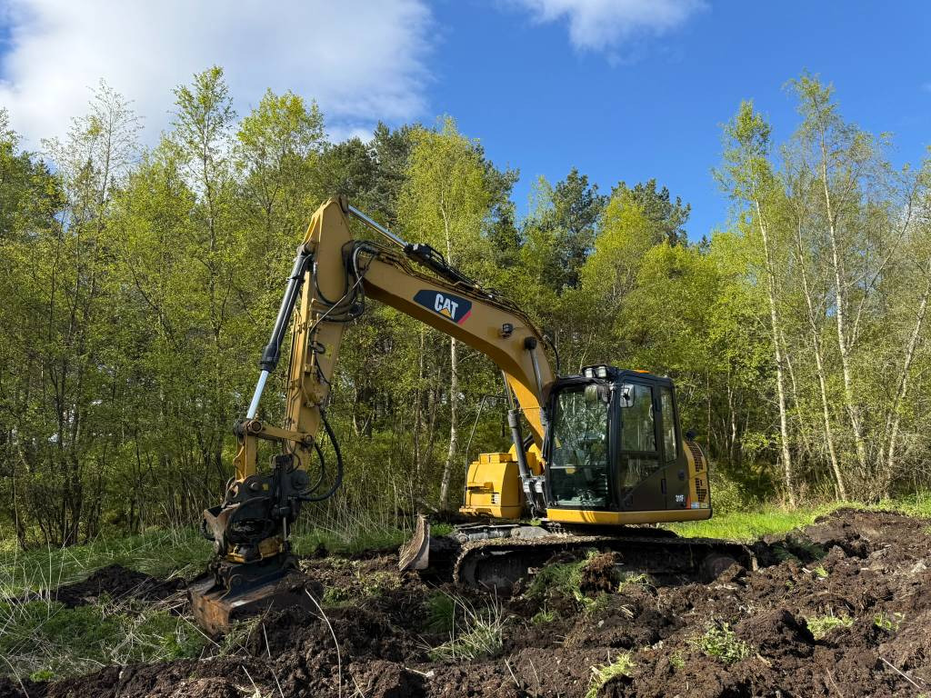 CAT 311 F LRR - Pelle sur chenille: photos 1 CAT 311 F LRR - Pelle sur chenille: photos 1