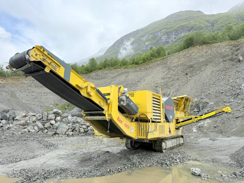 Keestrack B4e Hybrid - Concasseur à mâchoires: photos 1 Keestrack B4e Hybrid - Concasseur à mâchoires: photos 1