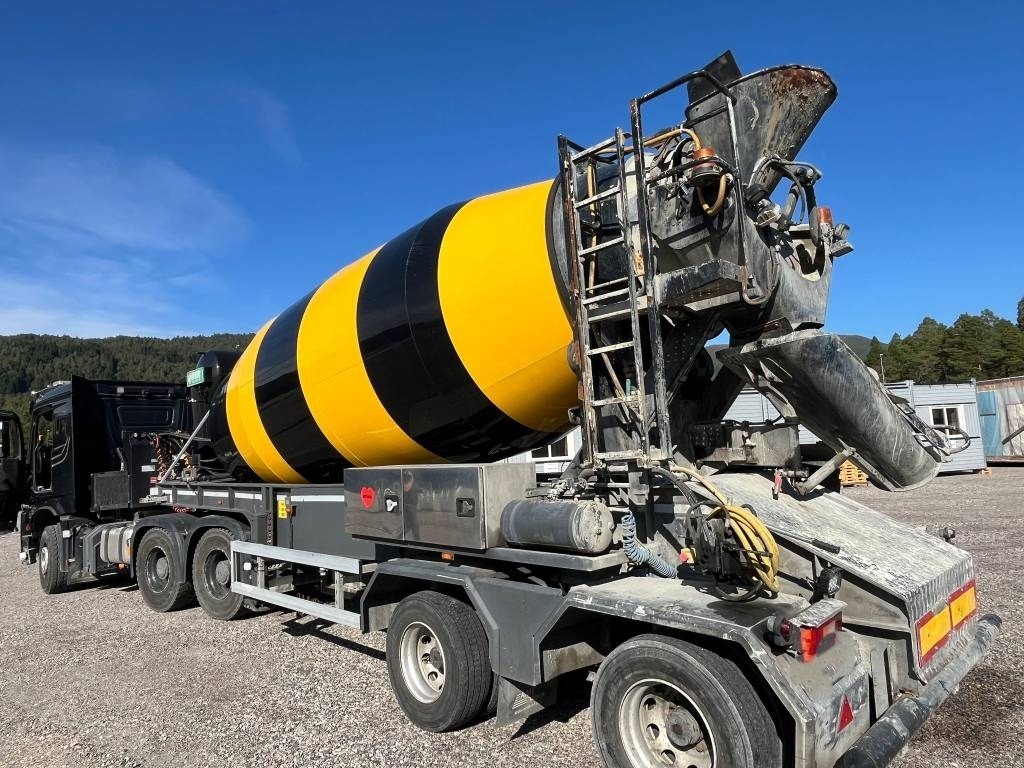 Mercedes-Benz Arocs 6X4 AMT BT 220 semi-trailer concrete mixer - Tracteur routier, Semi-remorque malaxeur: photos 5 Mercedes-Benz Arocs 6X4 AMT BT 220 semi-trailer concrete mixer - Tracteur routier, Semi-remorque malaxeur: photos 5