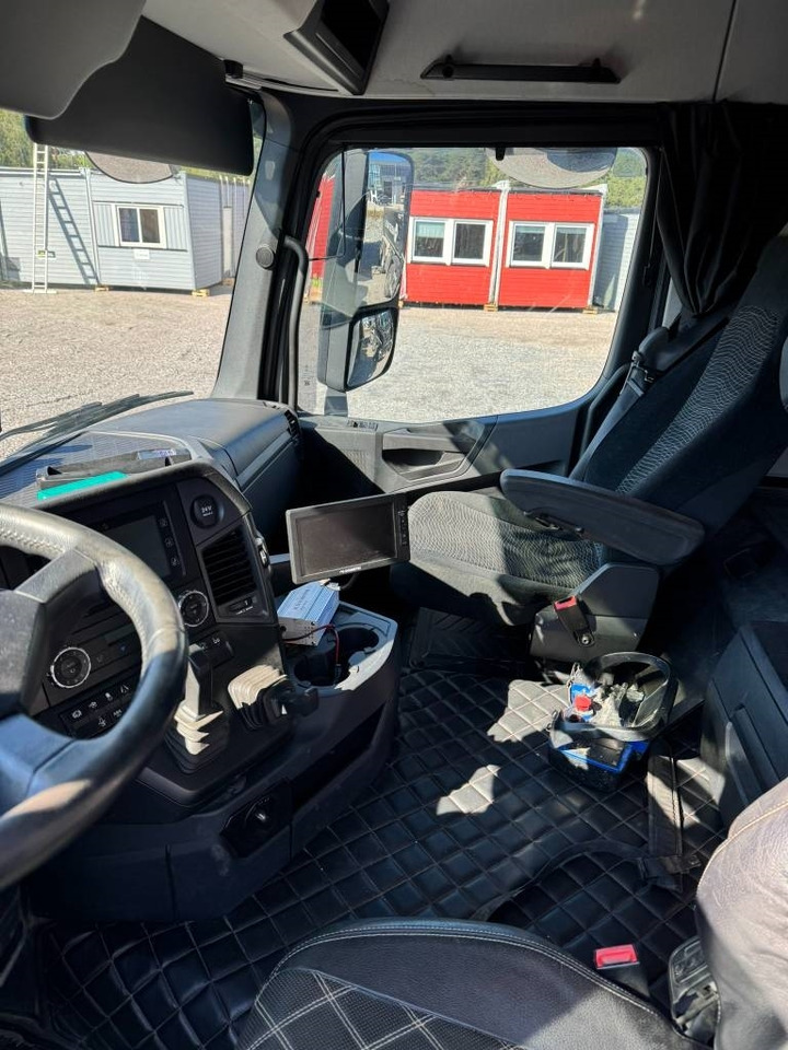 Tracteur routier, Semi-remorque malaxeur Mercedes-Benz Arocs 6X4 AMT BT 220 semi-trailer concrete mixer: photos 18 Tracteur routier, Semi-remorque malaxeur Mercedes-Benz Arocs 6X4 AMT BT 220 semi-trailer concrete mixer: photos 18