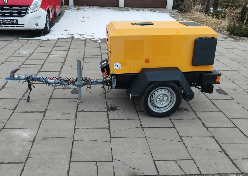 Doosan 7/20 - Compresseur d'air: photos 5 Doosan 7/20 - Compresseur d'air: photos 5