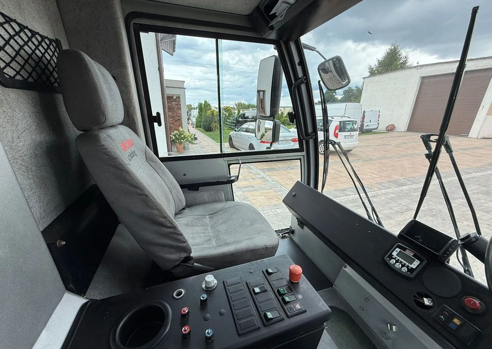 Crédit-bail de Inny Bucher Citycat 5000 Inny Bucher Citycat 5000: photos 10 Crédit-bail de Inny Bucher Citycat 5000 Inny Bucher Citycat 5000: photos 10