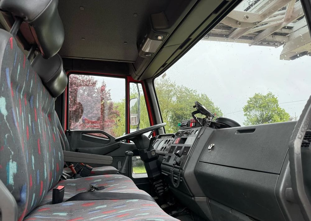 Camion de pompier Iveco Eurocargo 130E23: photos 12