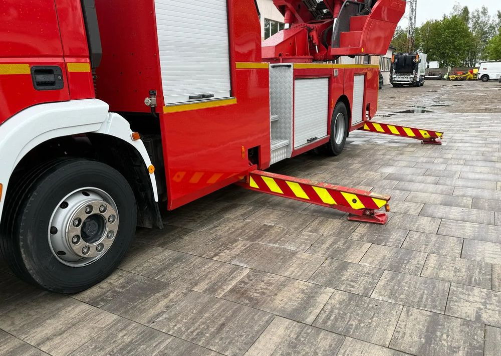 Camion de pompier Iveco Eurocargo 130E23: photos 10