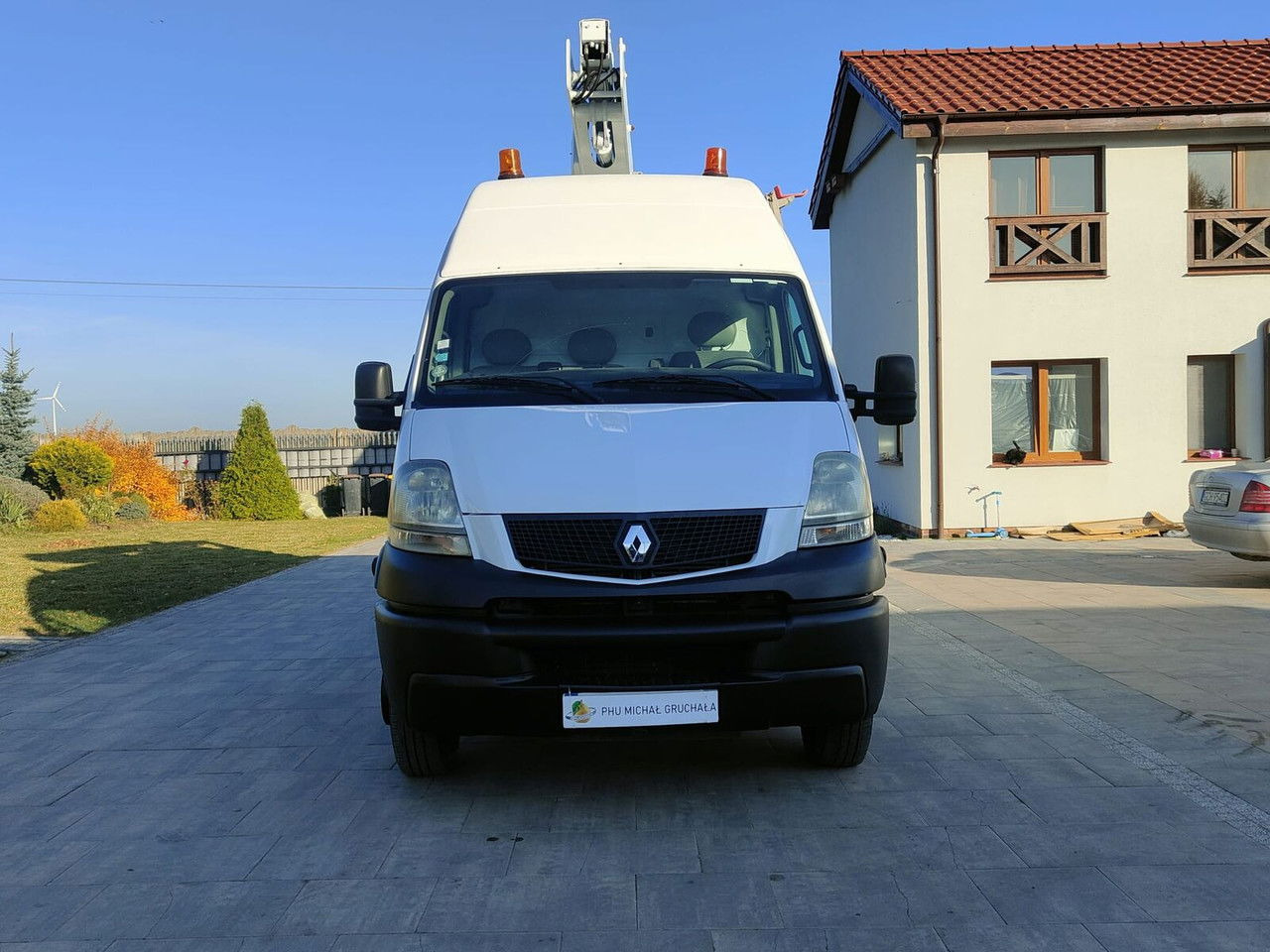Renault Mascott 3.0 - Camion avec nacelle: photos 2 Renault Mascott 3.0 - Camion avec nacelle: photos 2