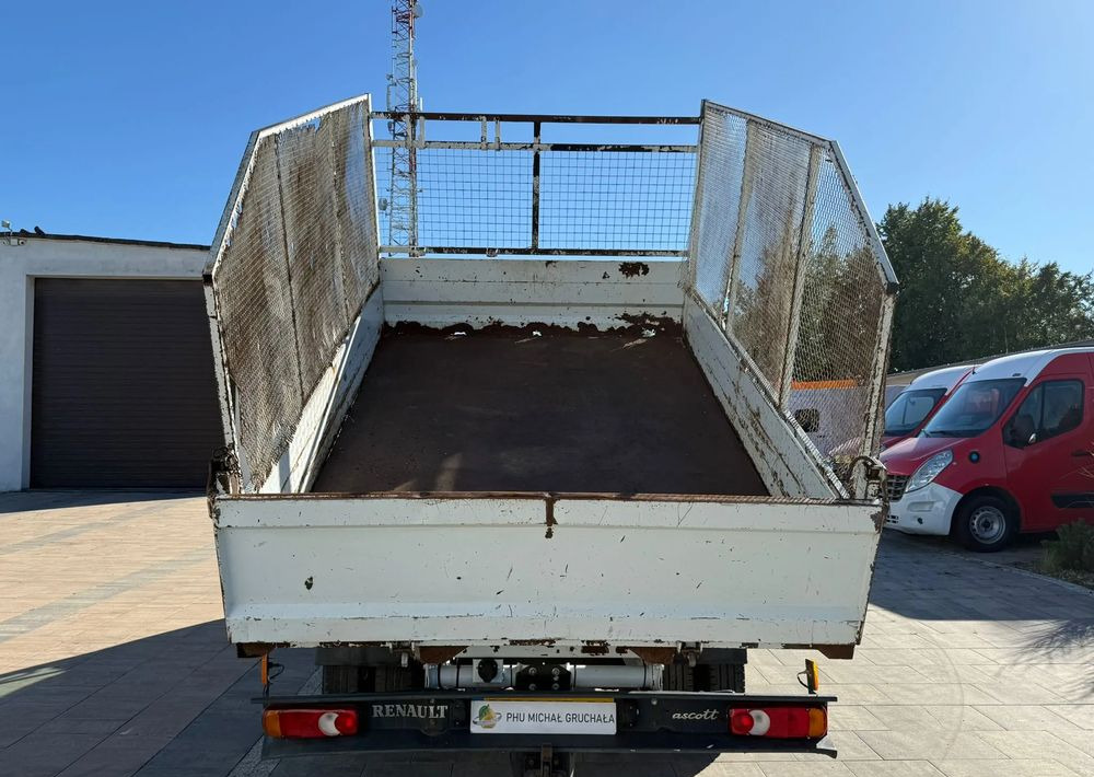 Renault Mascott - Utilitaire benne: photos 5 Renault Mascott - Utilitaire benne: photos 5