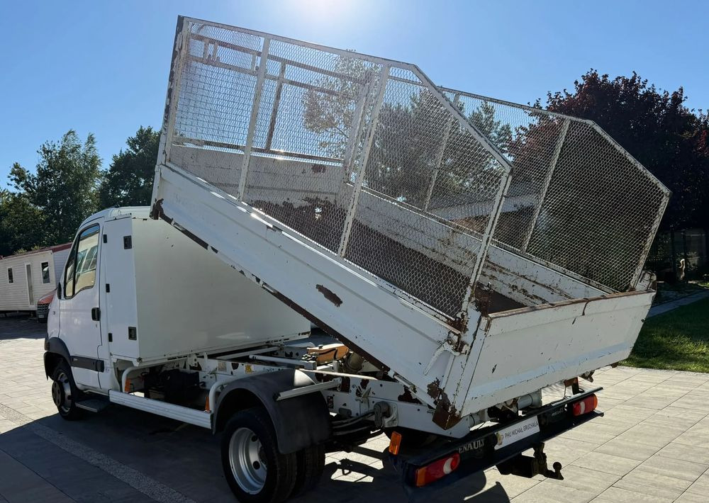 Renault Mascott - Utilitaire benne: photos 4 Renault Mascott - Utilitaire benne: photos 4