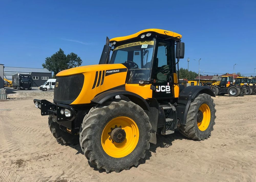 JCB FASTRAC 3230 XTRA - Tracteur agricole: photos 1 JCB FASTRAC 3230 XTRA - Tracteur agricole: photos 1
