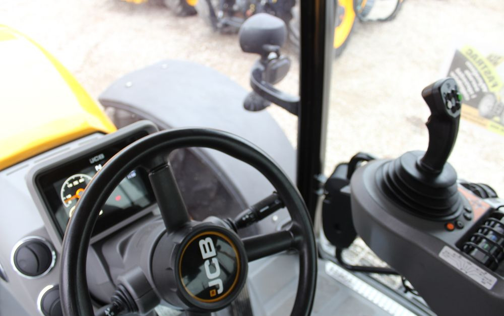 JCB FASTRAC 4190 - Tracteur agricole: photos 5 JCB FASTRAC 4190 - Tracteur agricole: photos 5