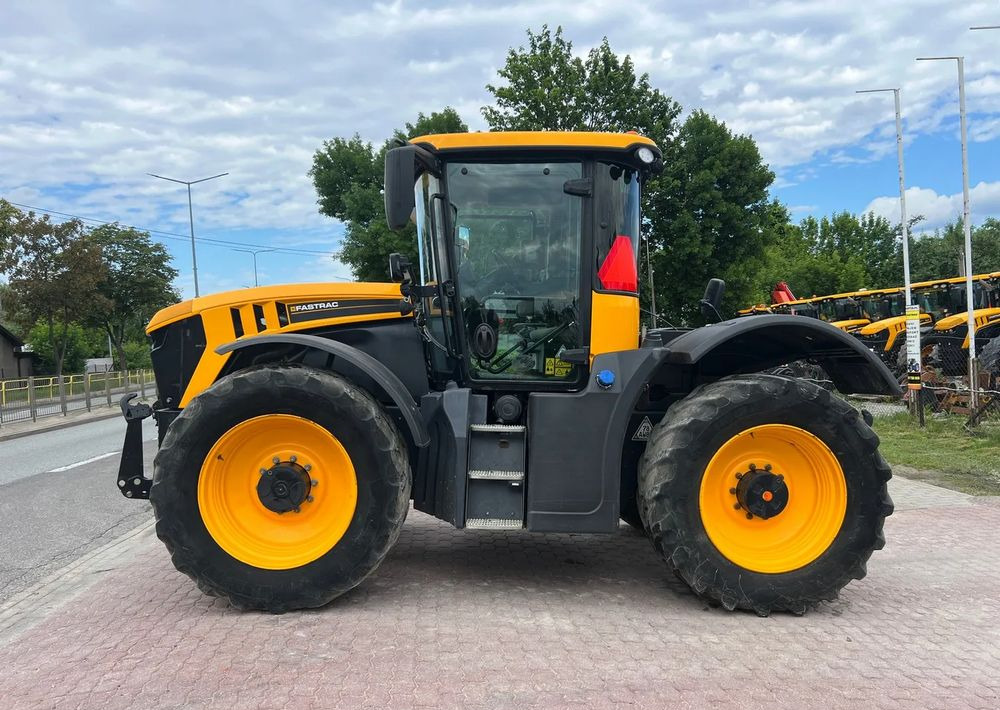 JCB Fastrac 4220 - Tracteur agricole: photos 2 JCB Fastrac 4220 - Tracteur agricole: photos 2