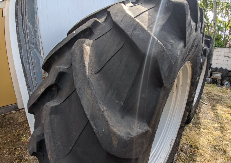 MICHELIN Machxbib 800/70 r38 - Pneu: photos 5 MICHELIN Machxbib 800/70 r38 - Pneu: photos 5