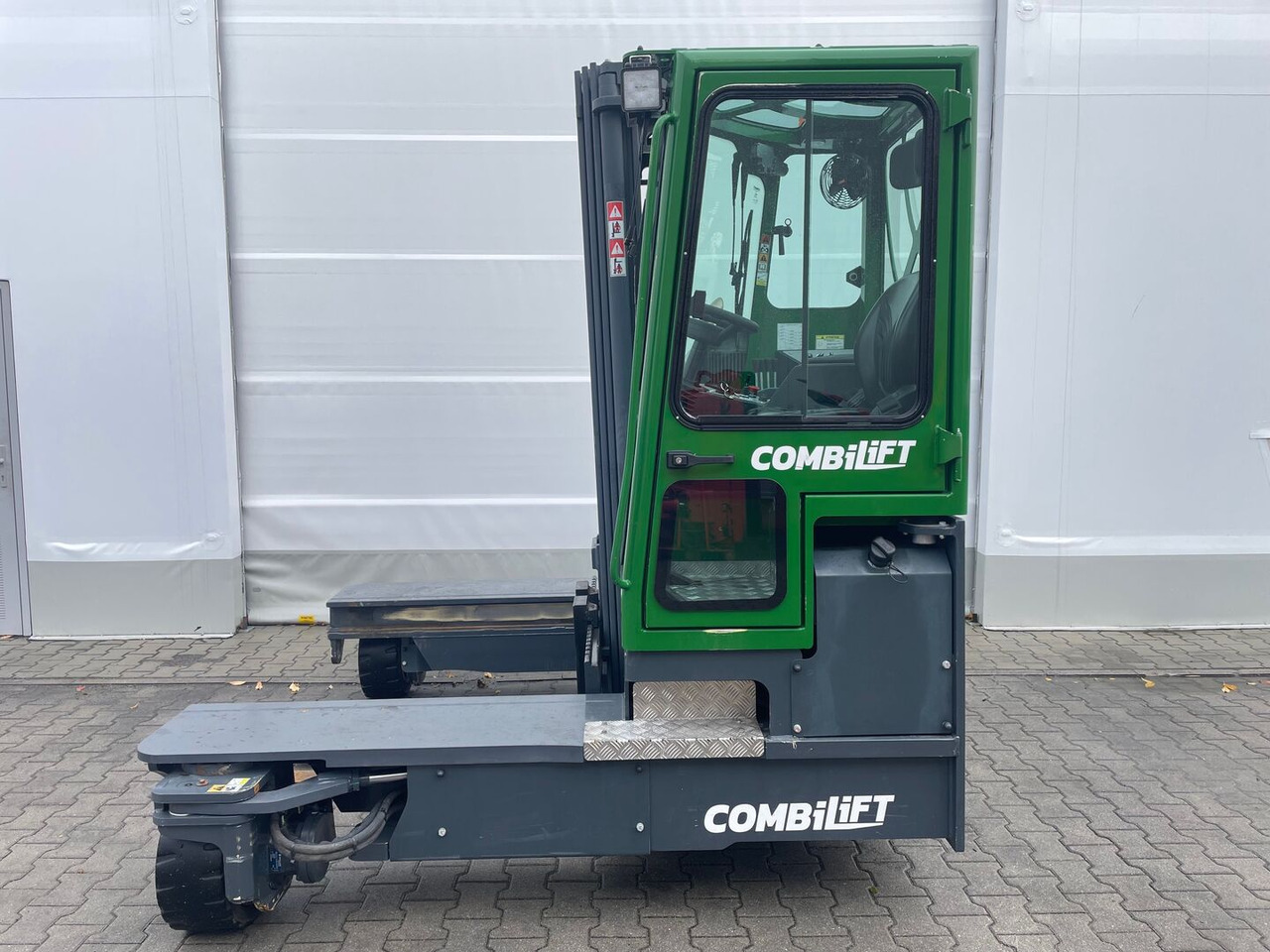 Combilift C4000 - Chariot multidirectionnel: photos 1 Combilift C4000 - Chariot multidirectionnel: photos 1