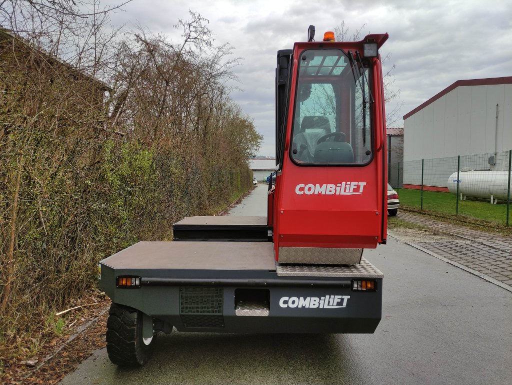 Combilift C6000SL - Chariot latéral: photos 3 Combilift C6000SL - Chariot latéral: photos 3