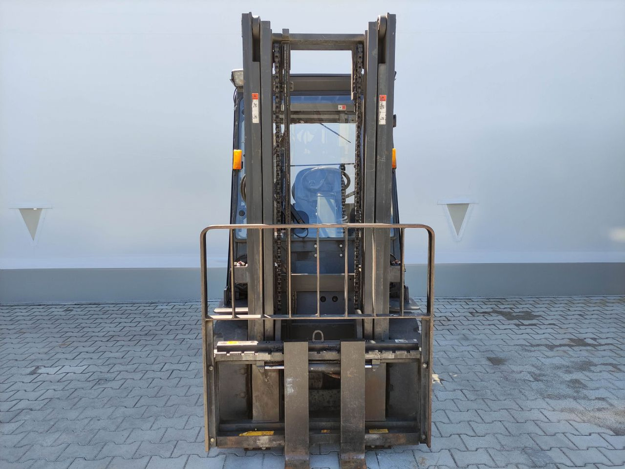 Doosan D30 GP - Chariot élévateur diesel: photos 3 Doosan D30 GP - Chariot élévateur diesel: photos 3