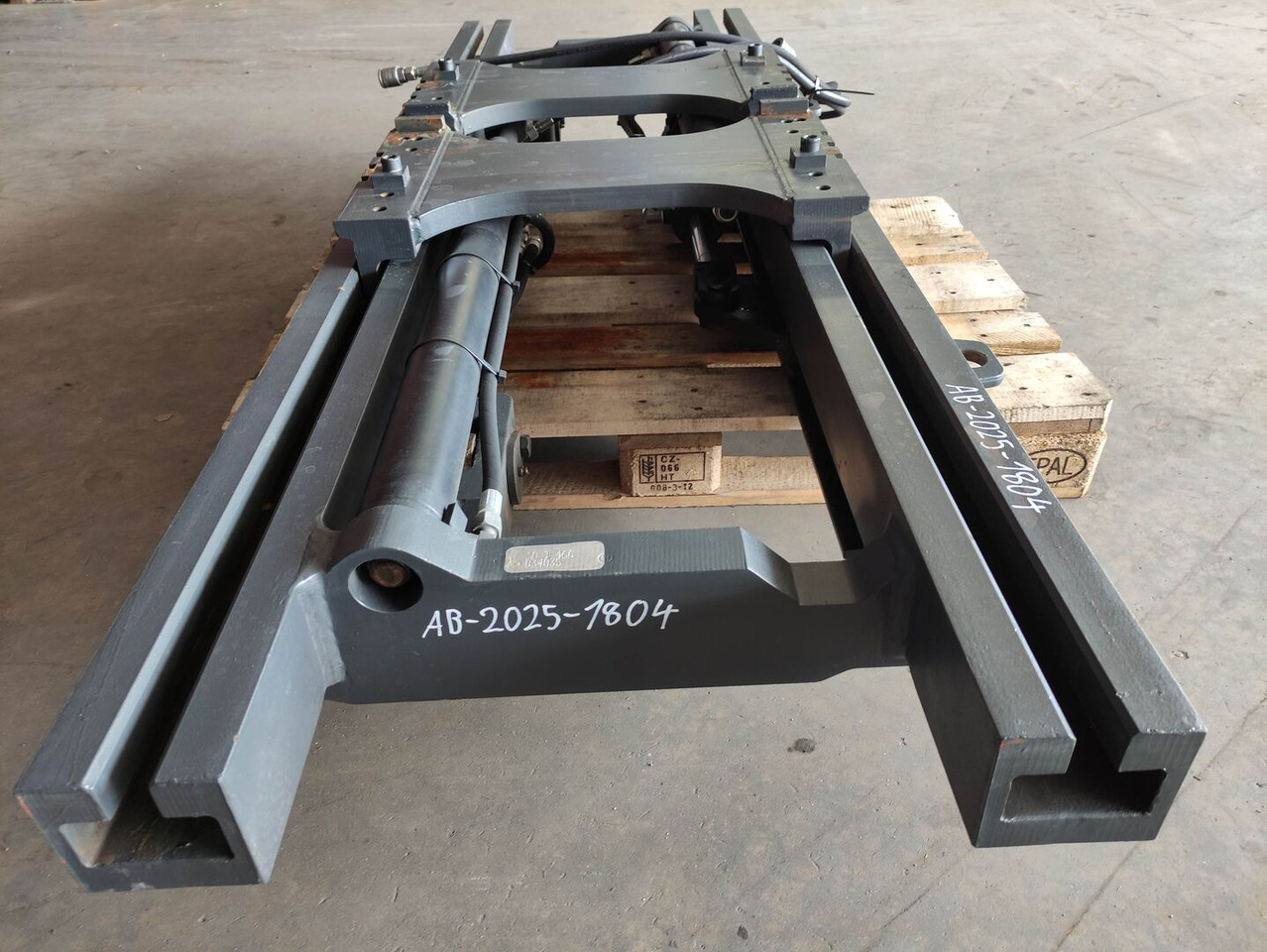 Kaup 10T466 - Fourches: photos 3 Kaup 10T466 - Fourches: photos 3