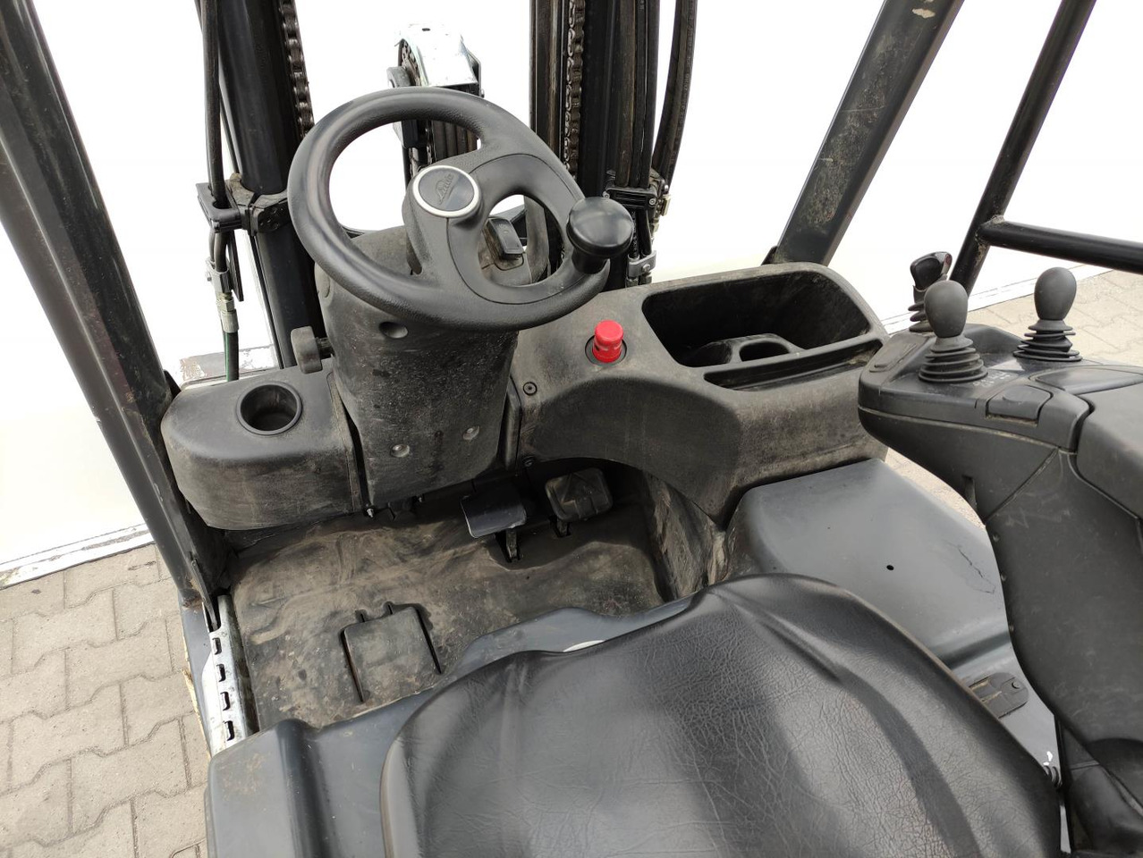 Linde E14-02-386-EVO - Chariot élévateur électrique: photos 5 Linde E14-02-386-EVO - Chariot élévateur électrique: photos 5