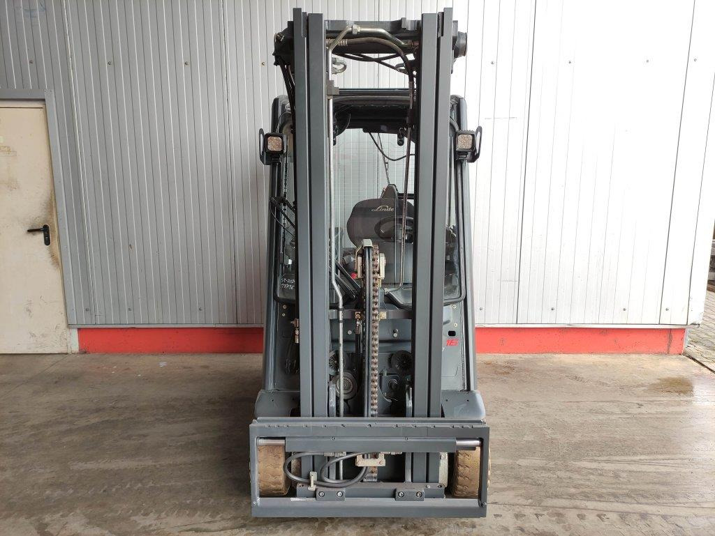 Linde E16-02-386 - Chariot élévateur électrique: photos 3 Linde E16-02-386 - Chariot élévateur électrique: photos 3
