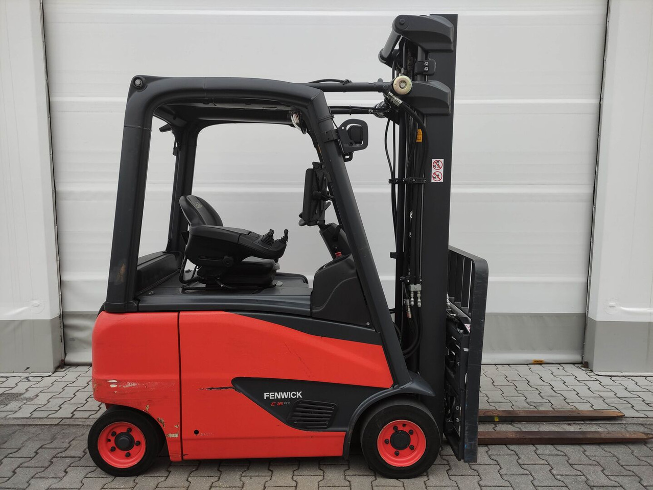 Linde E16PH-02-386 EVO - Chariot élévateur électrique: photos 2 Linde E16PH-02-386 EVO - Chariot élévateur électrique: photos 2