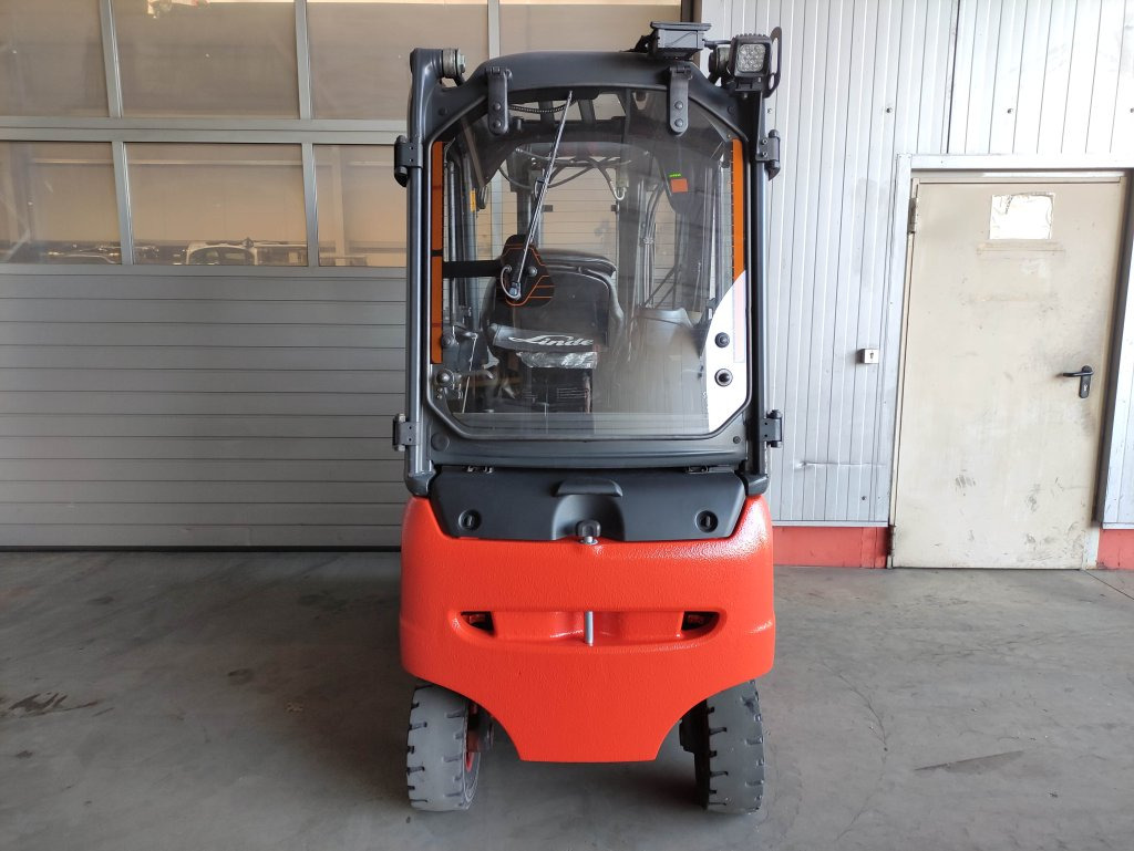 Linde E16PH-02-386 EVO - Chariot élévateur électrique: photos 4 Linde E16PH-02-386 EVO - Chariot élévateur électrique: photos 4