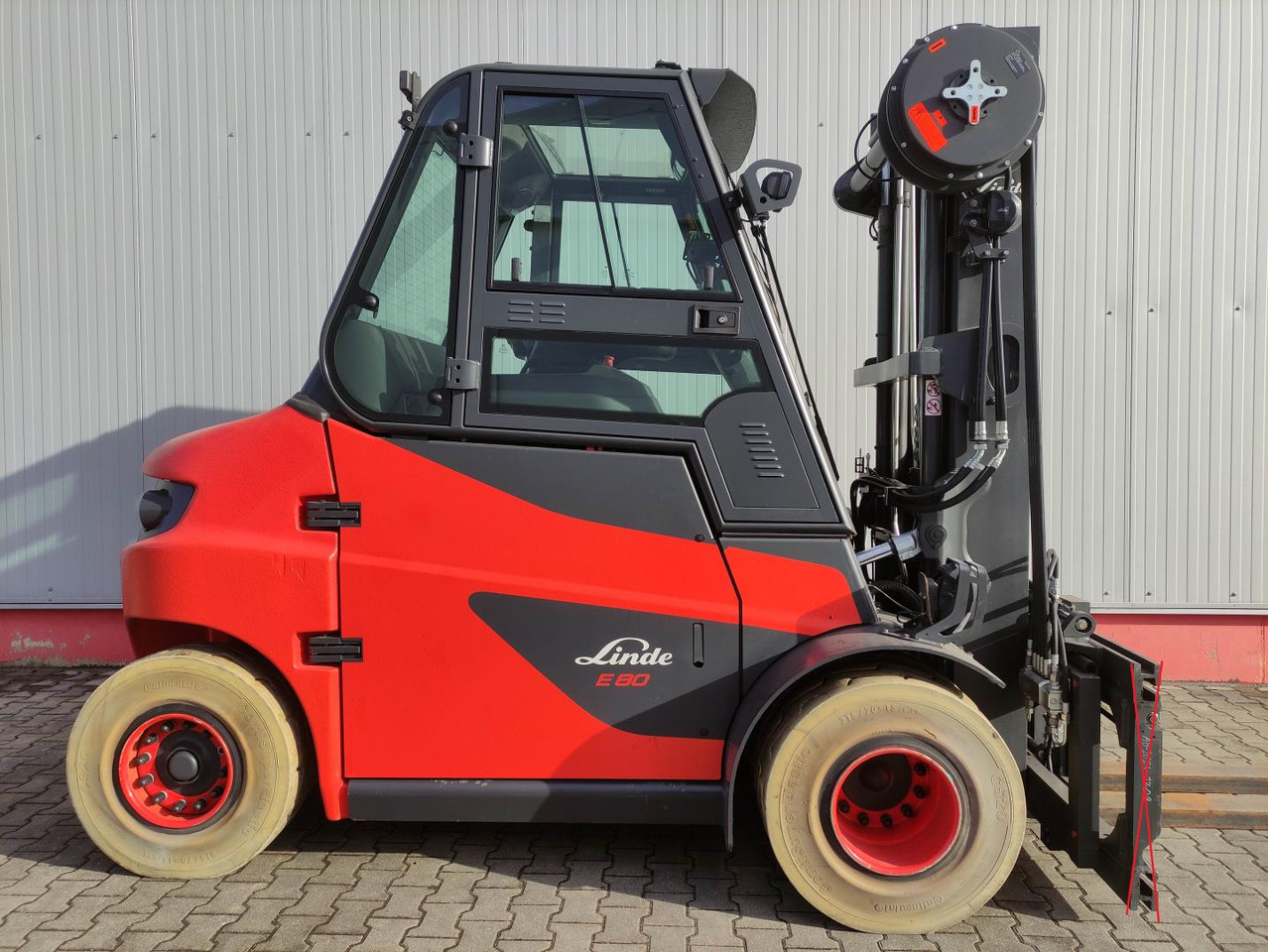 Linde E80-01-127 - Chariot élévateur électrique: photos 2 Linde E80-01-127 - Chariot élévateur électrique: photos 2