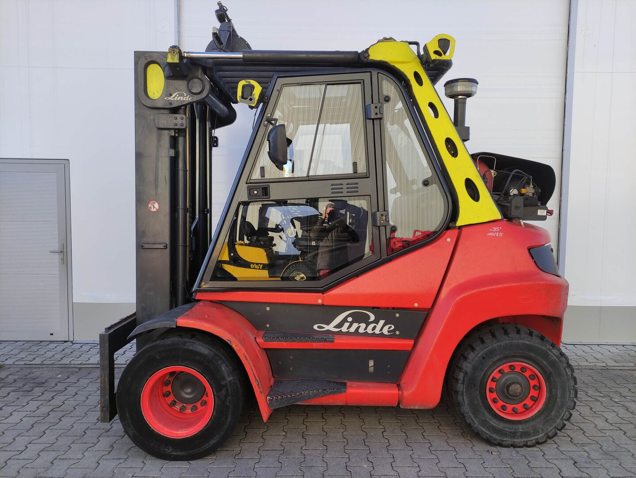 Linde H80T-02-396 - Chariot élévateur: photos 1 Linde H80T-02-396 - Chariot élévateur: photos 1