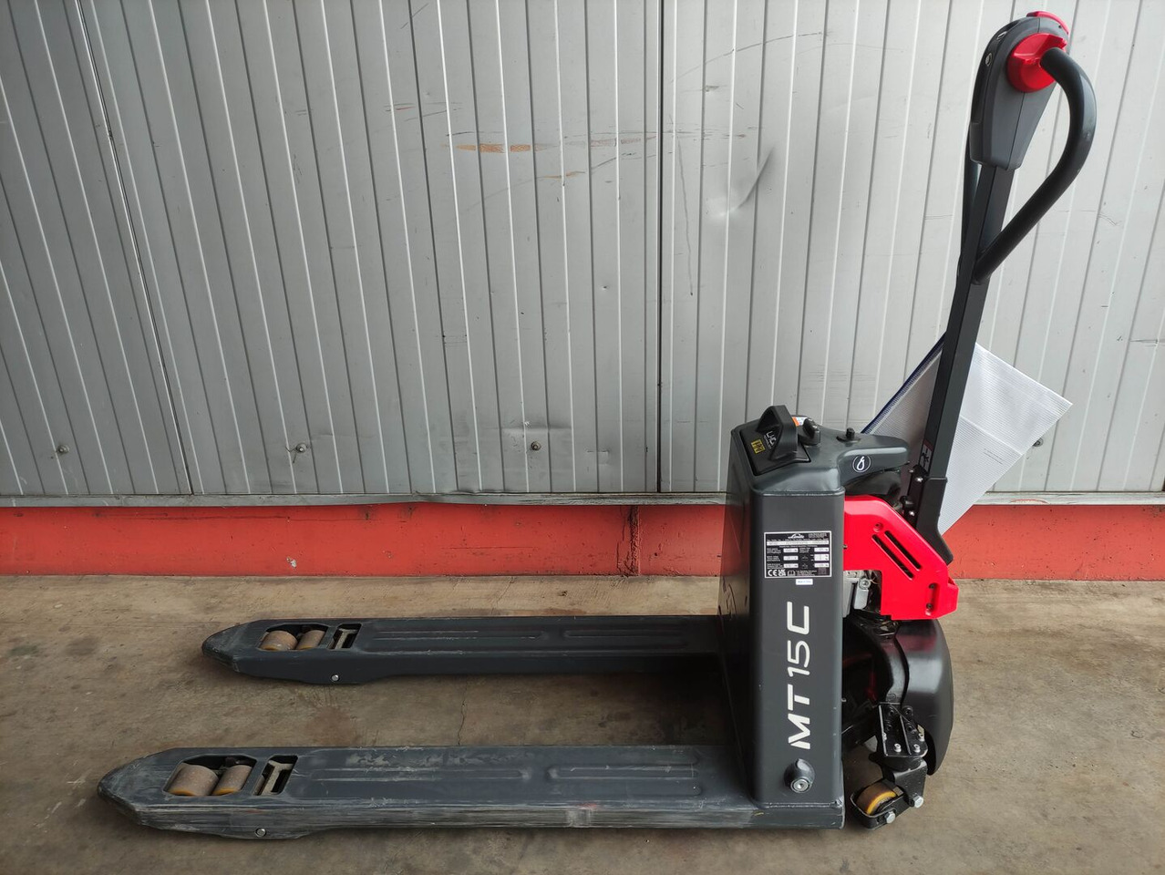 Linde MT15C - Transpalette: photos 1 Linde MT15C - Transpalette: photos 1