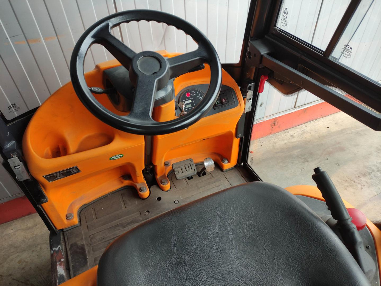 Still R06-06 - Chariot tracteur: photos 5 Still R06-06 - Chariot tracteur: photos 5