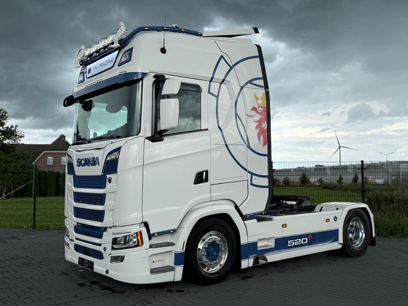 Scania 520S V8 NGS FULL AIR, LEATHER, ALCOA, HYDRAULIC, KIPPER, TOP. - Tracteur routier: photos 3 Scania 520S V8 NGS FULL AIR, LEATHER, ALCOA, HYDRAULIC, KIPPER, TOP. - Tracteur routier: photos 3