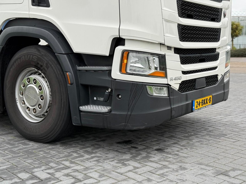 Scania R450 RETARDER, TWEE TANKS, GESTUURDE VOORLOPER, TOP! - Tracteur routier: photos 4 Scania R450 RETARDER, TWEE TANKS, GESTUURDE VOORLOPER, TOP! - Tracteur routier: photos 4